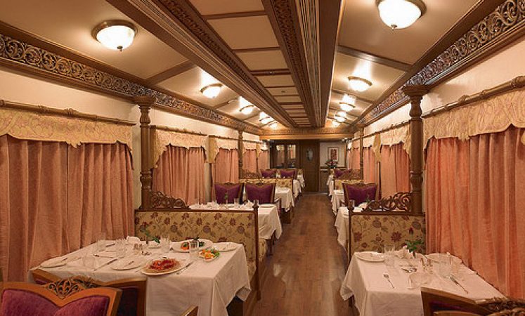 Golden Chariot Train 4 nomadtours.in_Golden Chariot Train