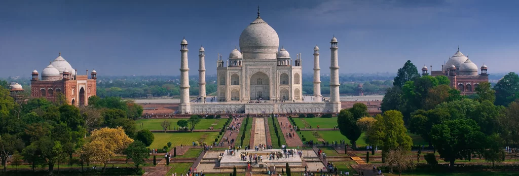 Luxury Honeymoon in Rajasthan: A Romantic Escape 1 tajmahal