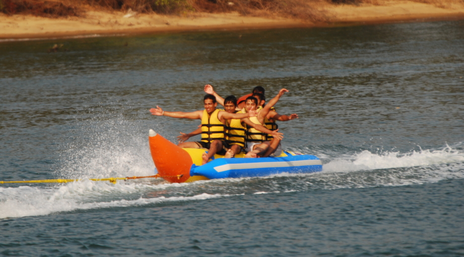 Nomad Tours - Buy Air Ticket Book Darshana 23 Om Beach Resort1
